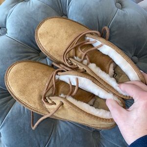 *NEVER WORN* Neumel uggs